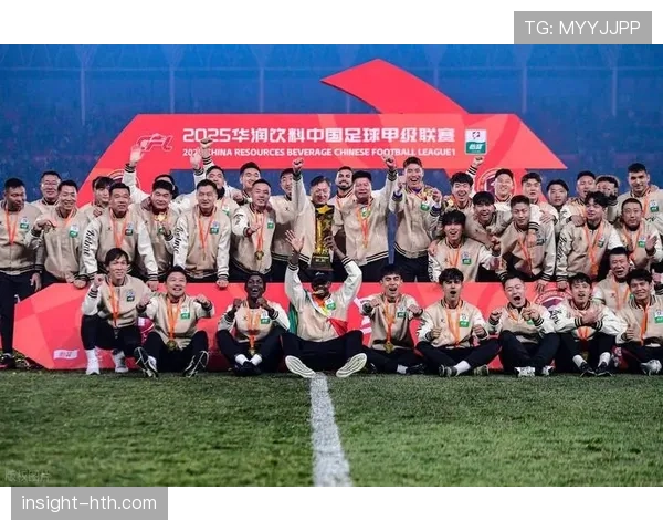 浦东足球场迎中超新赛季,球迷热盼精彩对决与球队表现跃升 浦东足球场迎中超新赛季,球迷热盼精彩对决与球队表现跃升