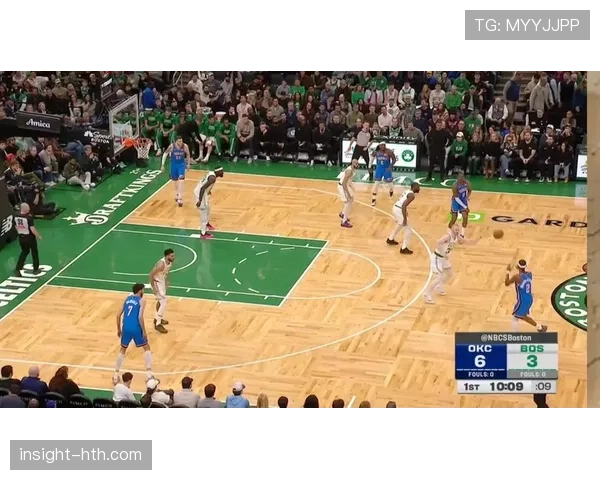 布朗无球跑动频繁提升空间效率，助凯尔特人关键时刻拉开比分